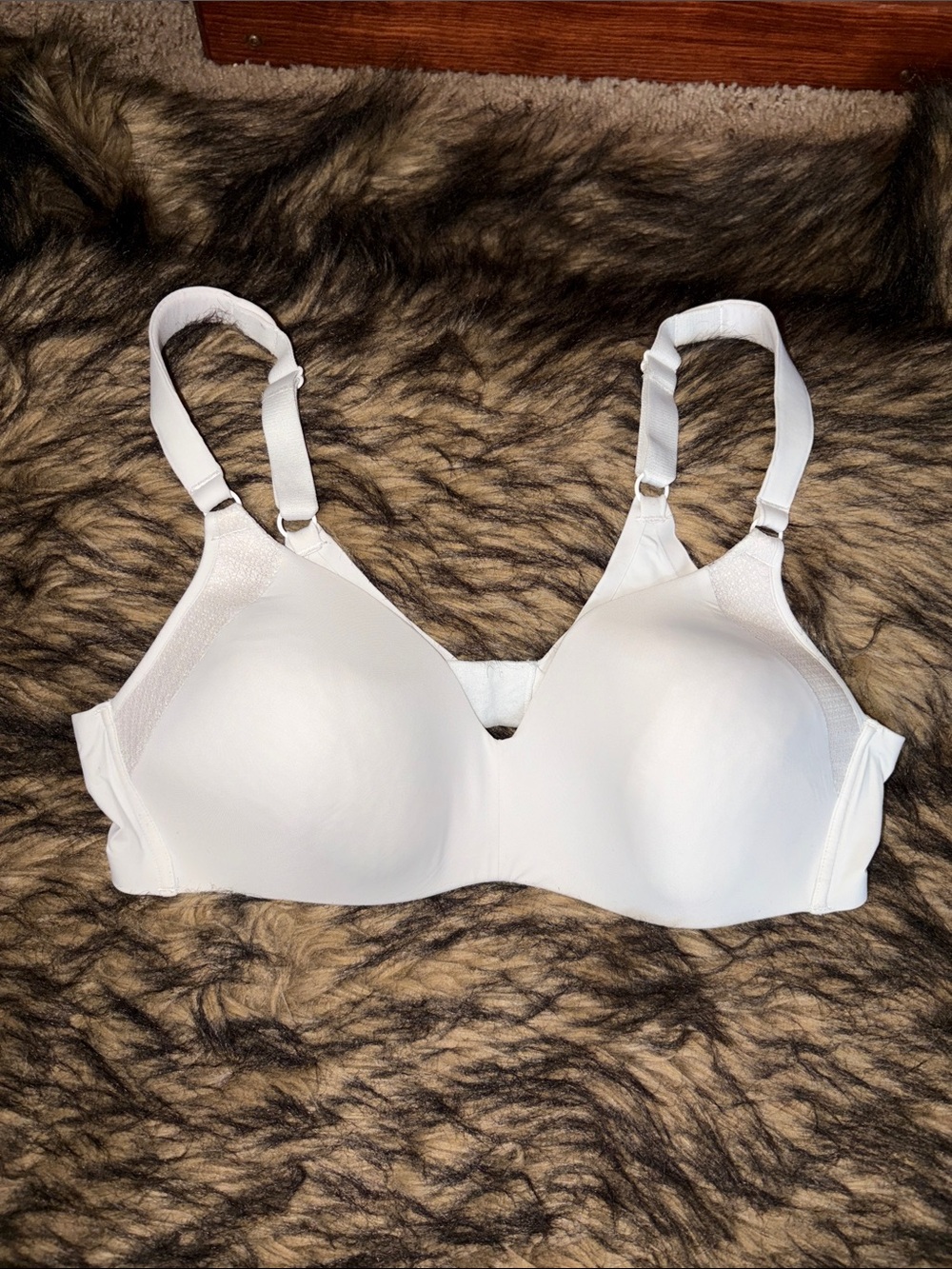 Warner's White Smooth Wireless T-Shirt Bra Size 38B